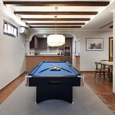 Treetops - Family With Heated Pool In Marbella