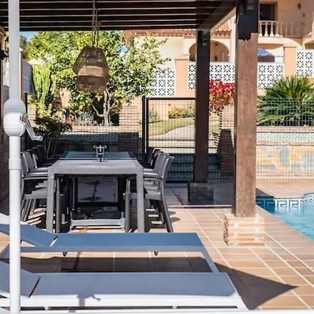 Treetops - Family With Heated Pool In *