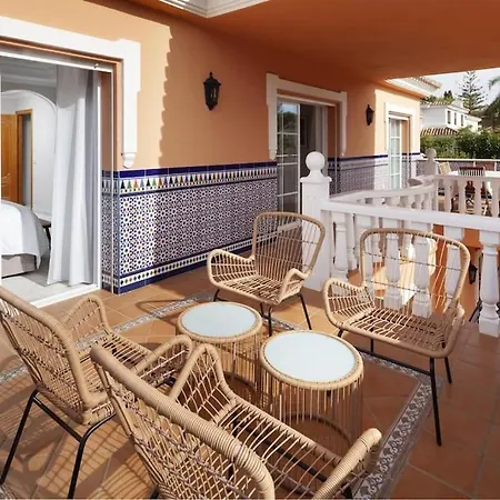 Villa Treetops - Family With Heated Pool In Marbella