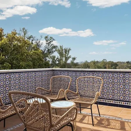 Villa Treetops - Family With Heated Pool In